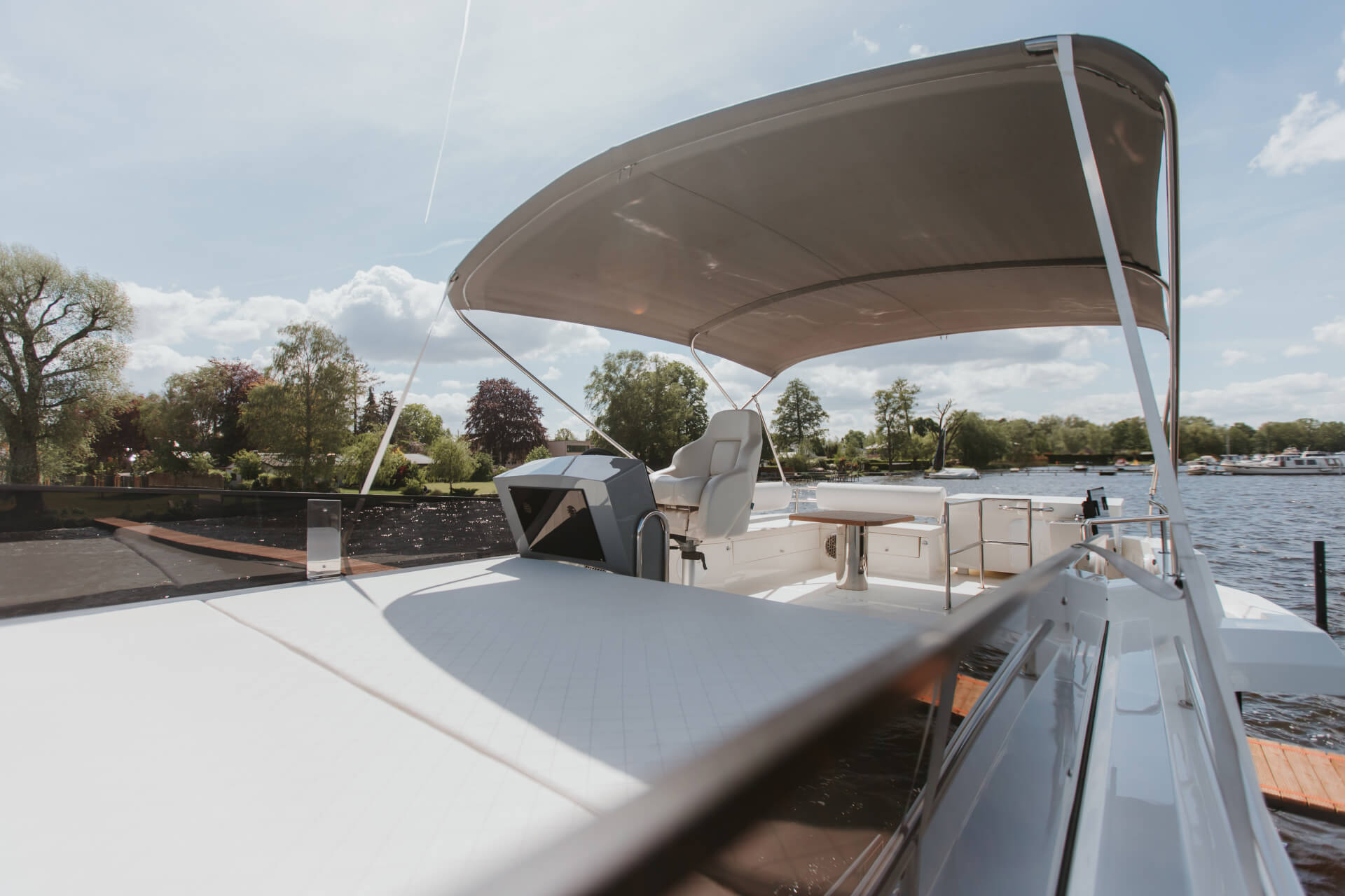 Flybridge der Yacht